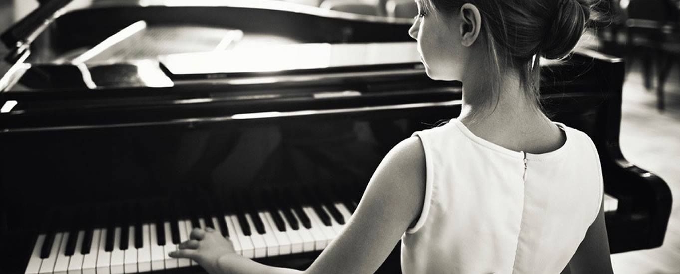 Classes and Lessons | European Piano Academy